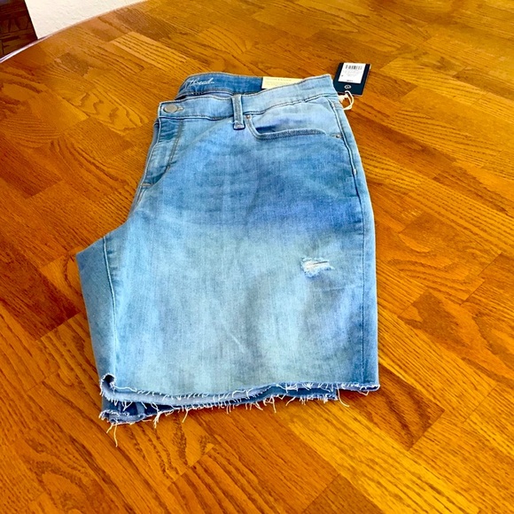Jean Shorts (plus sizes) (NWT) - Picture 2 of 5
